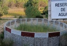 Preocupación vecinal en Naharros por el estado de los depósitos de agua contra incendios y los accesos forestales