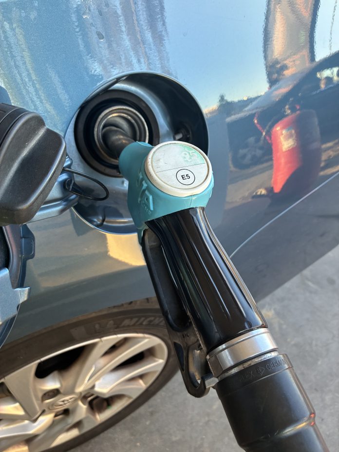 COMBUSTIBLES
