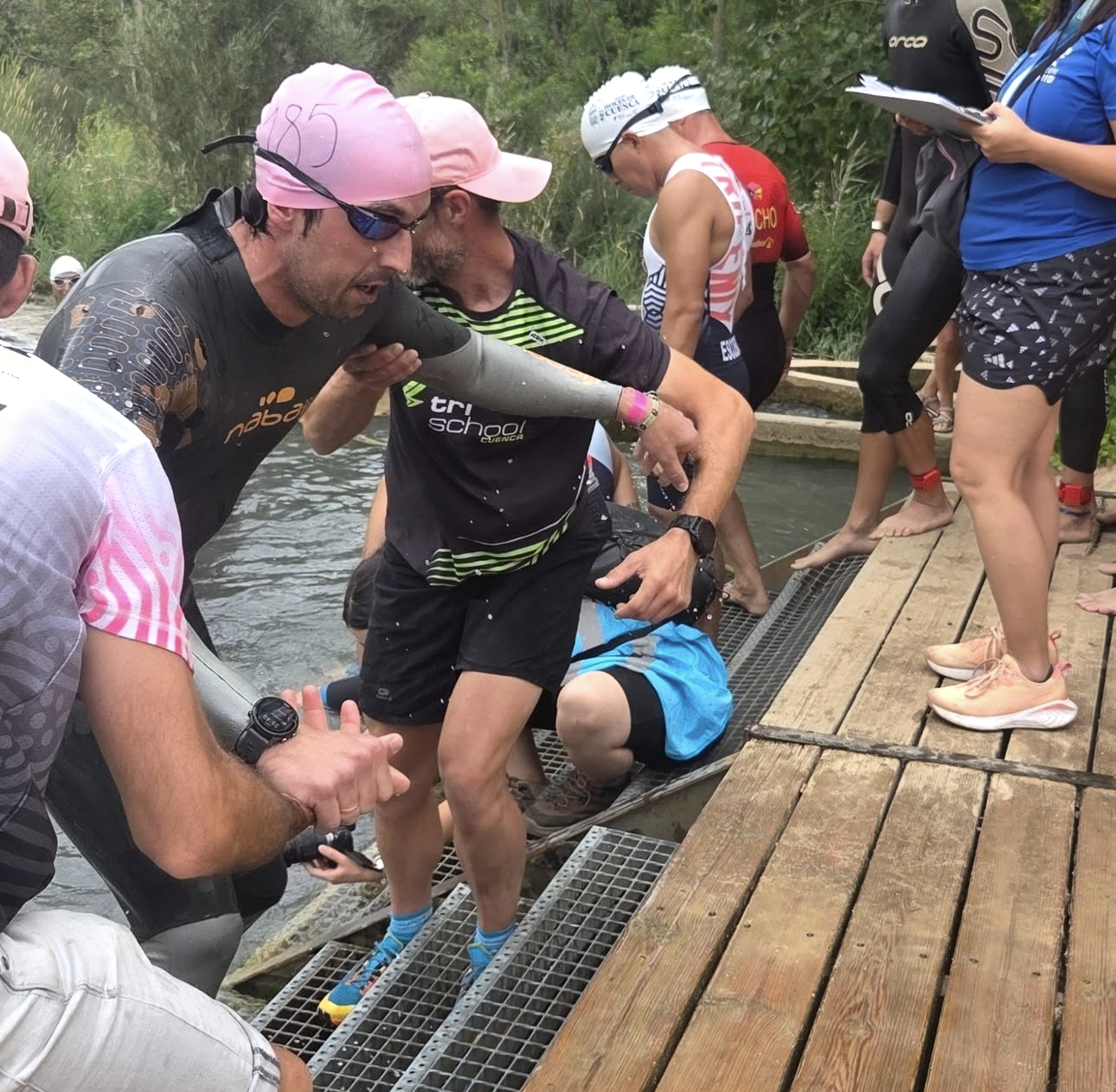 Marcos Sánchez y Manuel Regidor se imponen en el Triatlón Hoces de Cuenca 2026