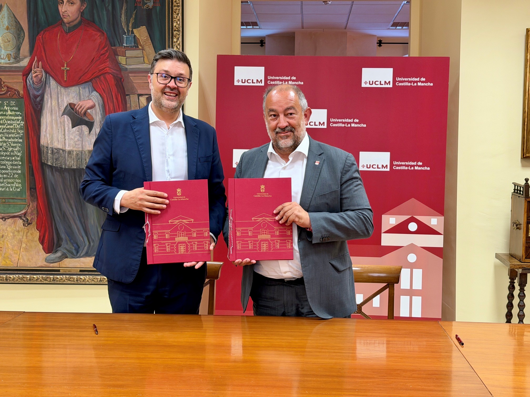 UCLM y Junta promueven las acreditaciones de excelencia científica de los institutos y centros de investigación