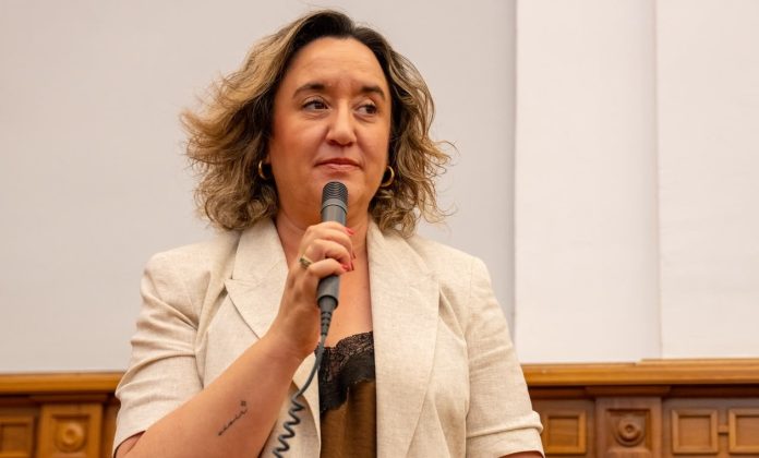 FOTO - Pregunta Cantarero en las Cortes de CLM (1)