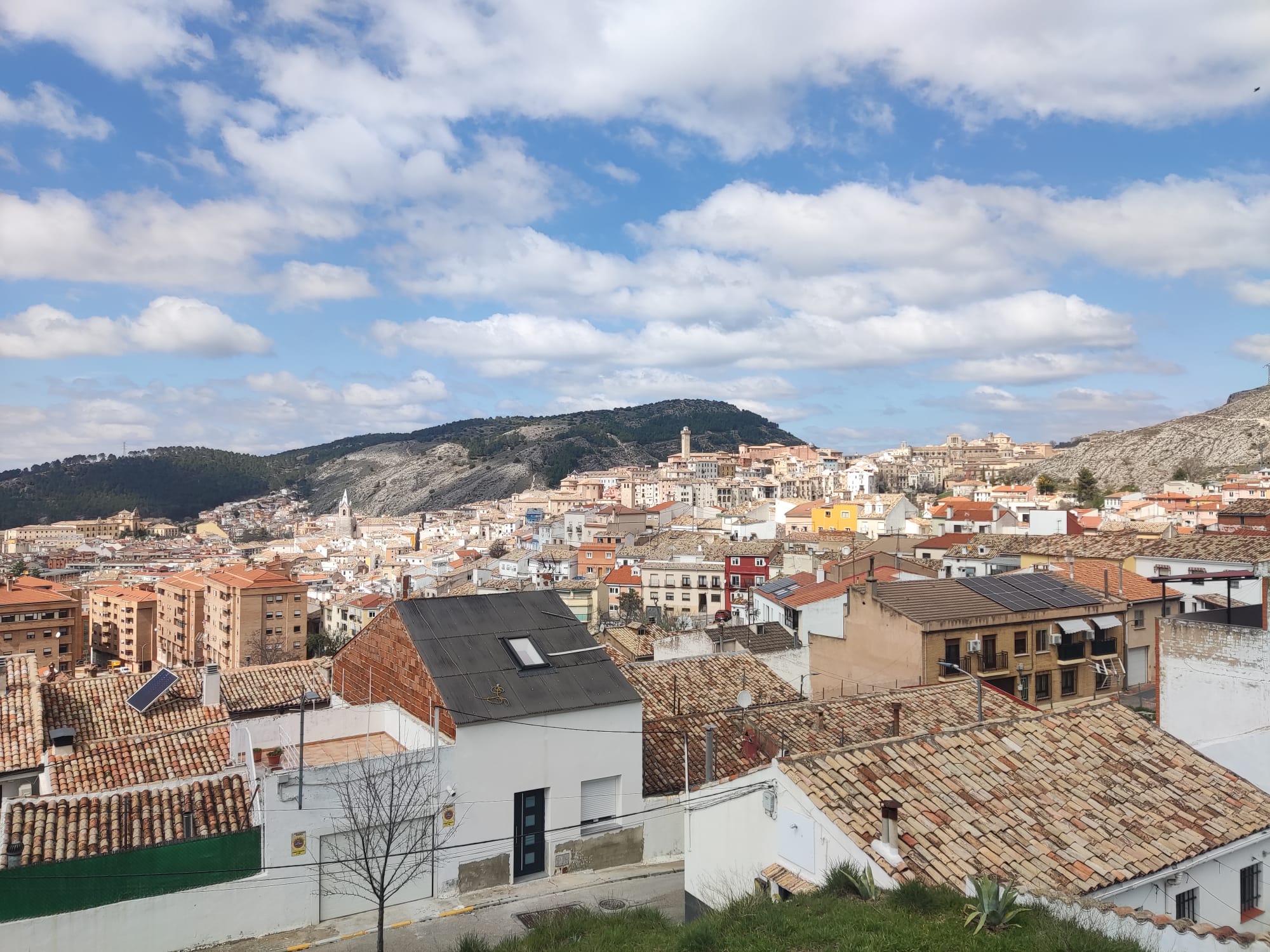 Cuenca en Marcha propondrá en el Pleno «flexibilizar los colores de las fachadas de Tiradores»