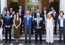El rector de la UCLM y la nueva Junta Rectora de CRUE se reúnen con Pedro Sánchez en La Moncloa