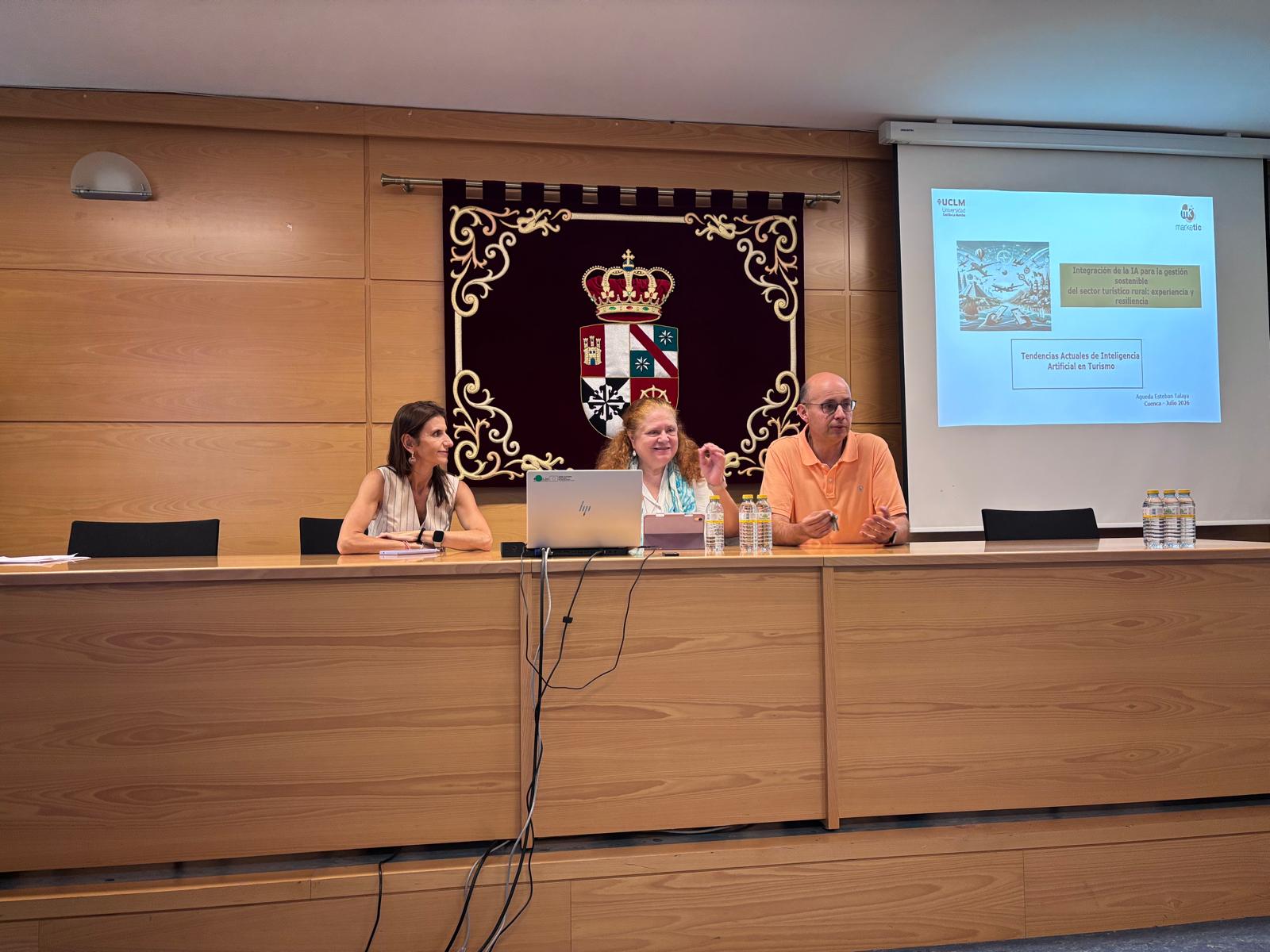 El campus de Cuenca reúne a expertos para avanzar en la aplicación de la IA en el turismo rural